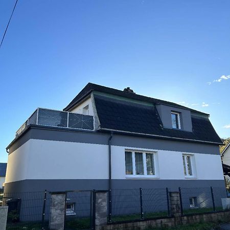 Einfamilienhaus In Ruhiger Lage Apartment Санкт Пьолтен Екстериор снимка
